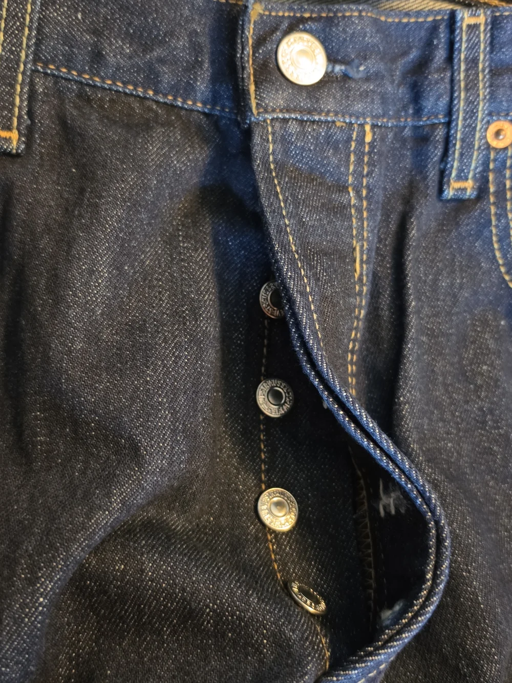 2 Pair Levi's 501 Straight Leg Jeans in Dark Indigo. New With Tags. Size 38x32.
